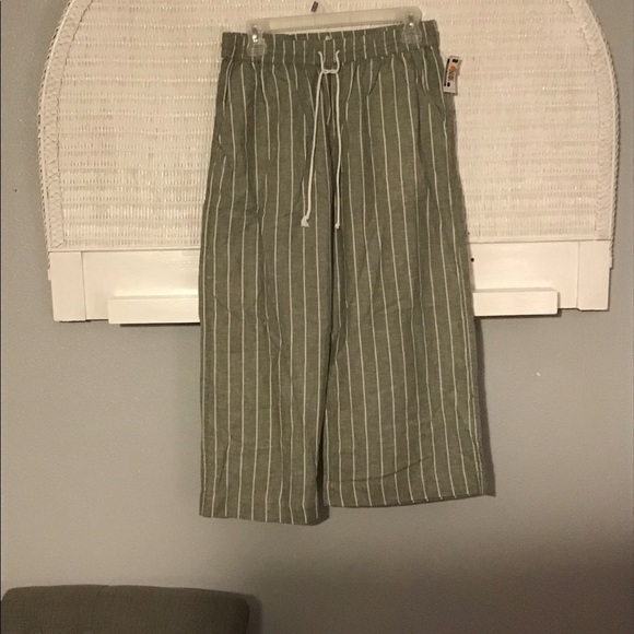 Beach Lunch Lounge Linen Cropped Pants (NWT) - Picture 6 of 8